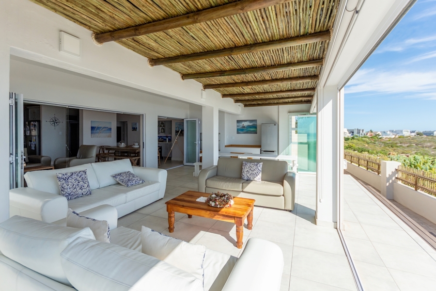 4 Bedroom Property for Sale in Britannia Bay Western Cape